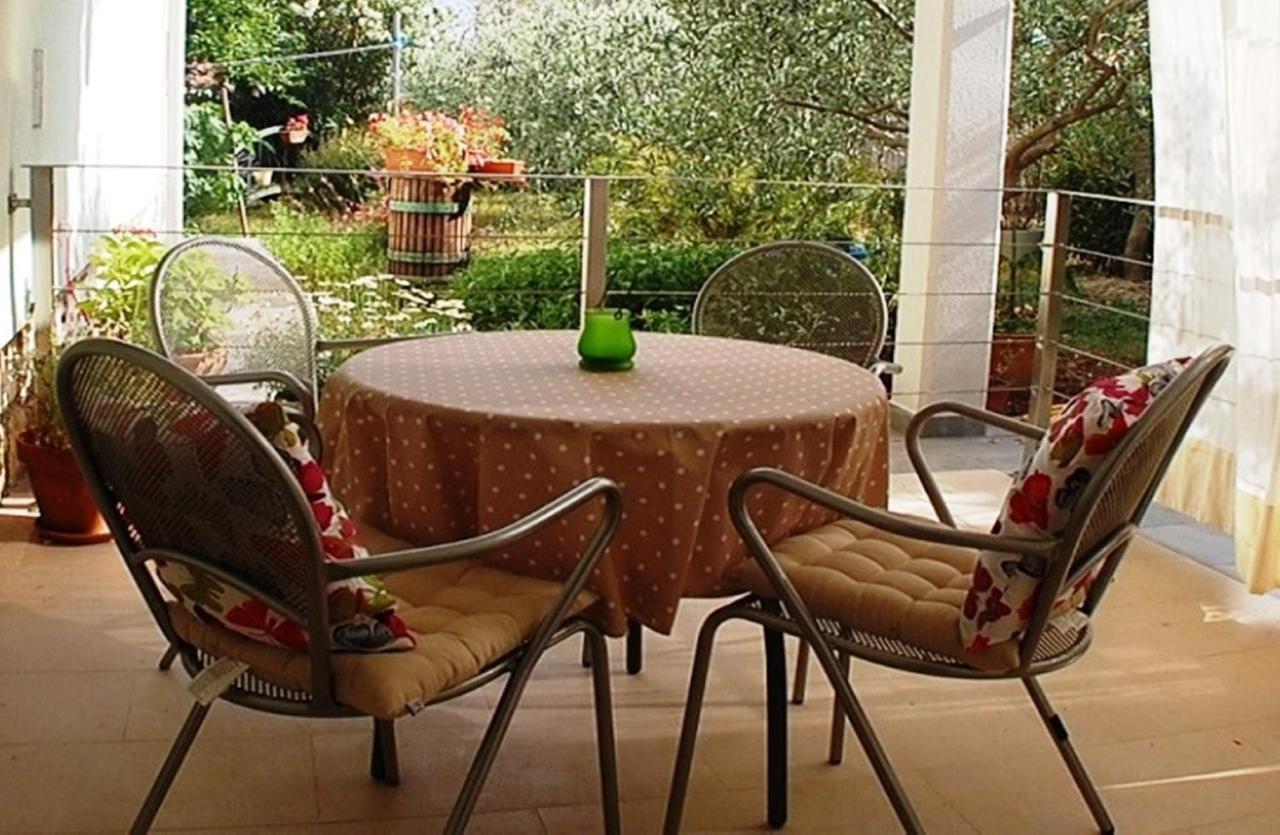Cecillia Mare Apartments Ровинь Экстерьер фото