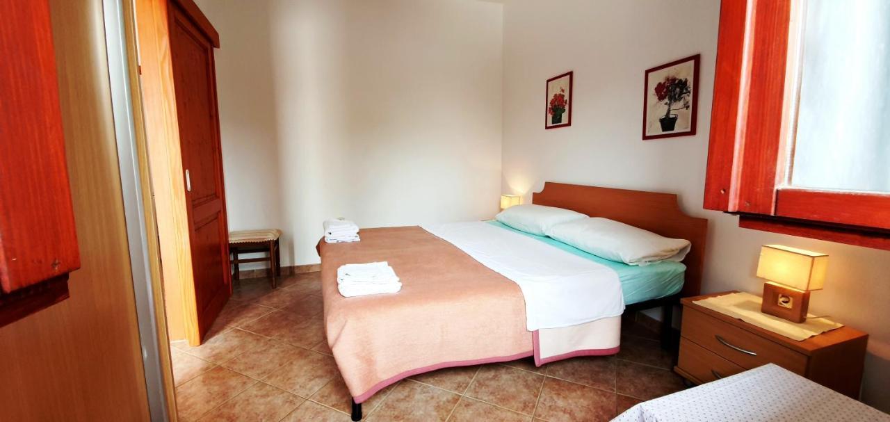 Cecillia Mare Apartments Ровинь Экстерьер фото