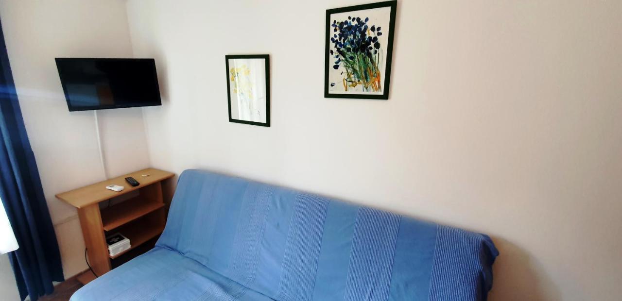 Cecillia Mare Apartments Ровинь Экстерьер фото